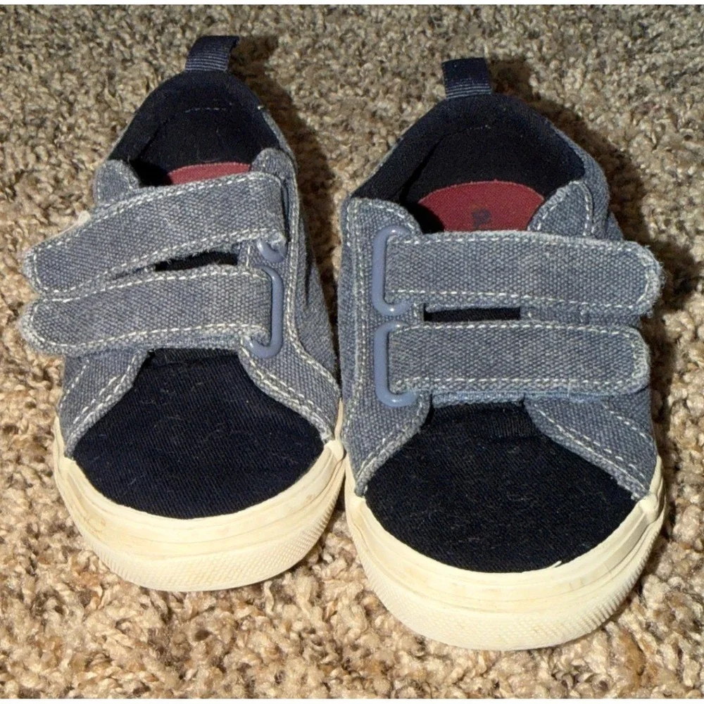Old Navy Toddler Blue Denim Toddler Sneakers Size 7